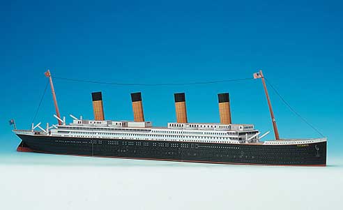 Titanic Junior Model
